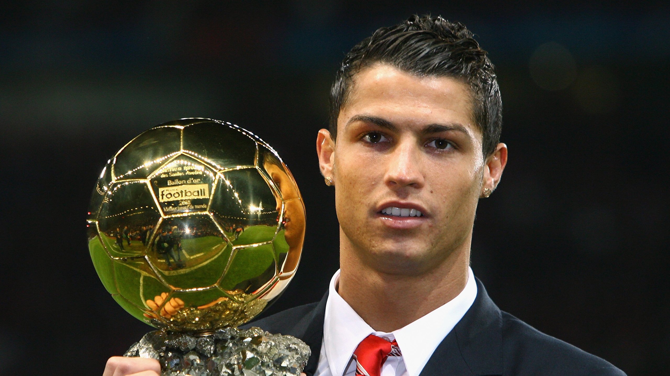 利物浦快速转换打出立体进攻体系，利物浦的战术打法