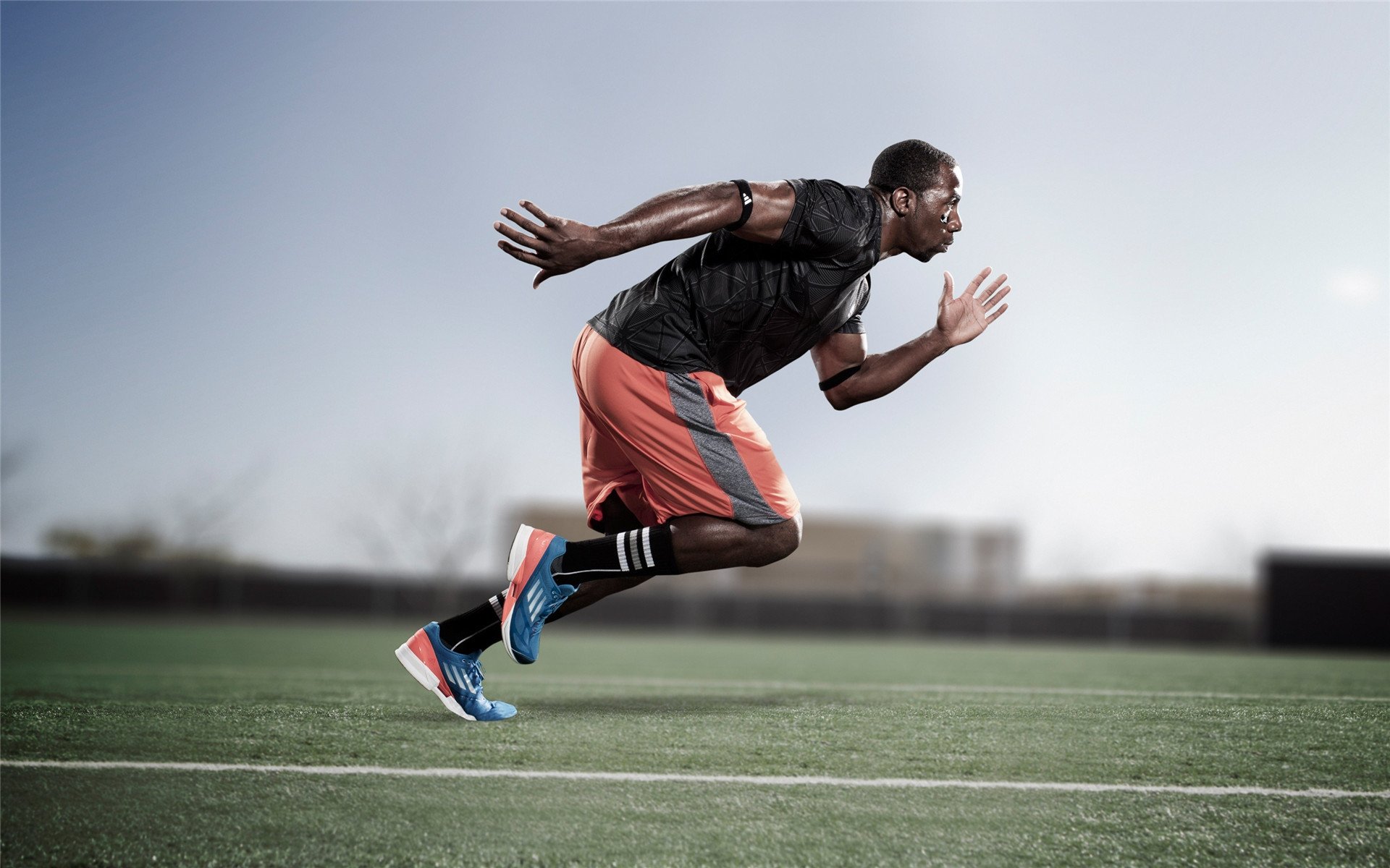 米兰体育官网-体育新闻中心推动体育视觉影像算法识别工程落地，体育摄影海报