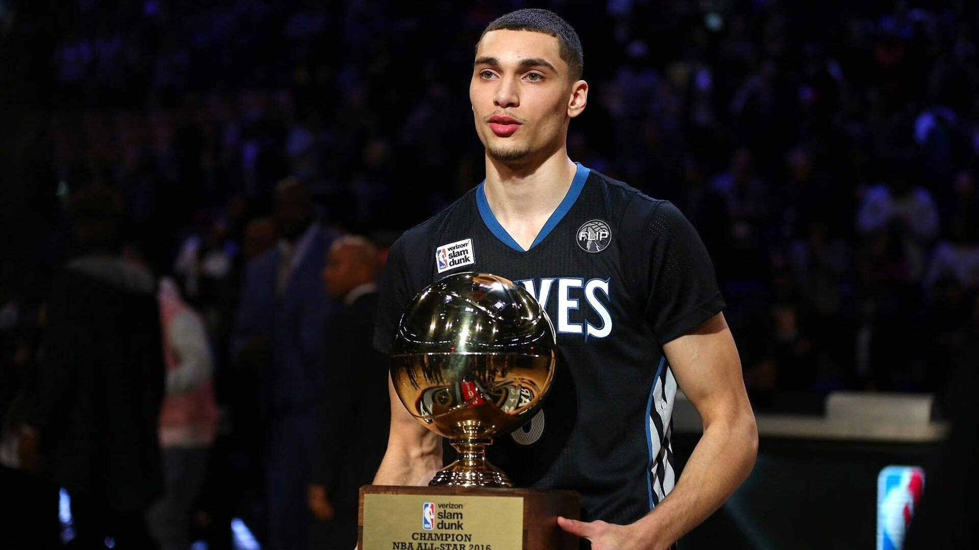 世界杯周边假货泛滥 市场监管部门展开专项整治